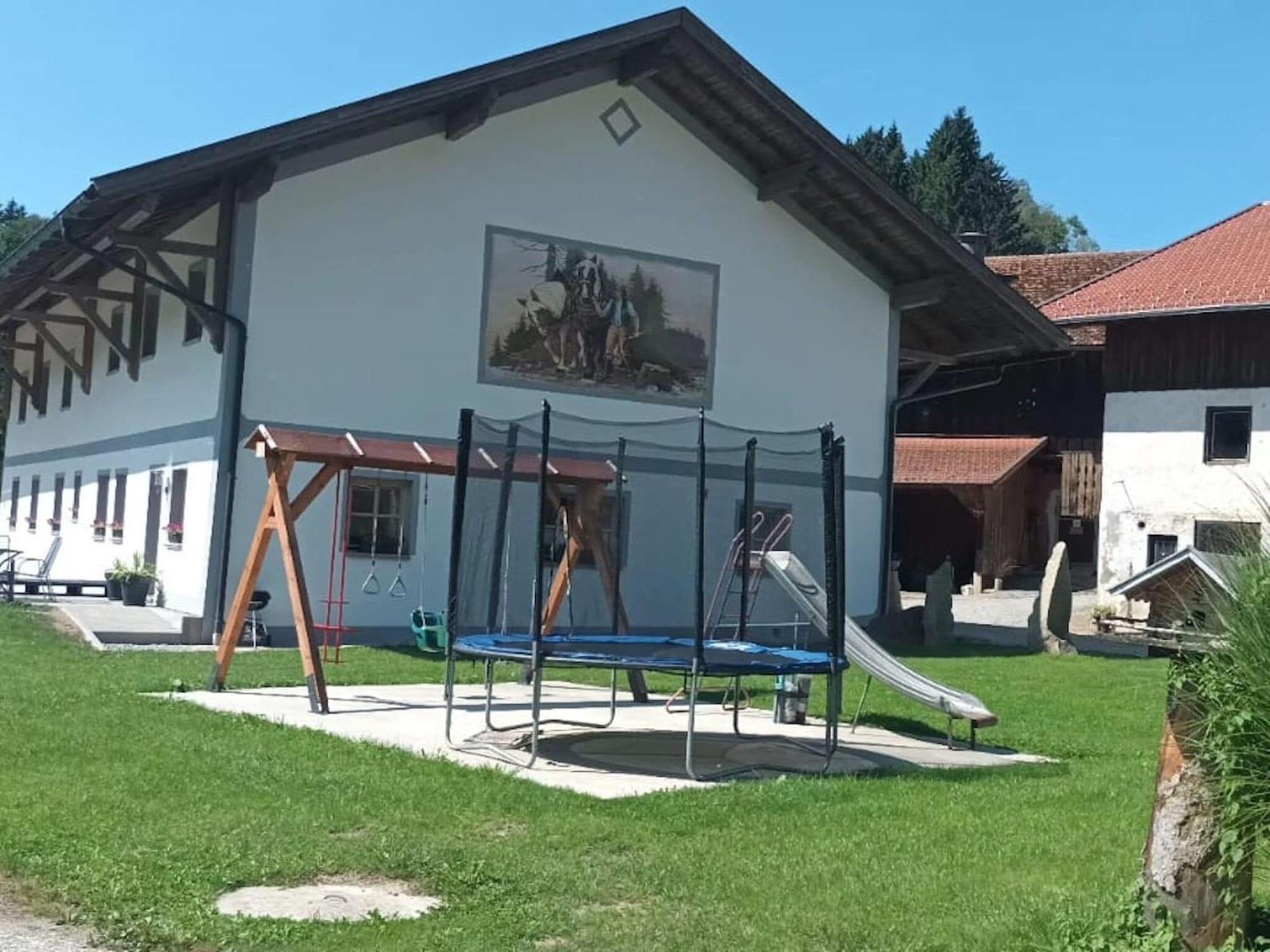 Ferienwohnung Im Bayerischen Wald Mit Terrasse Viechtach Luaran gambar